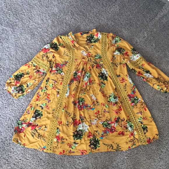 Flowery dress - Picture 1 of 1